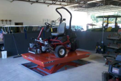 Pit mounted scissor lift for Estero Country Club
